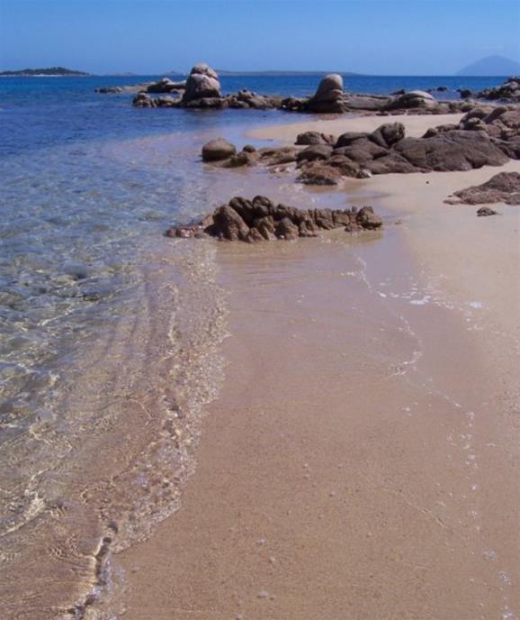 Hotel Tre Botti Baja Sardinia Exteriör bild